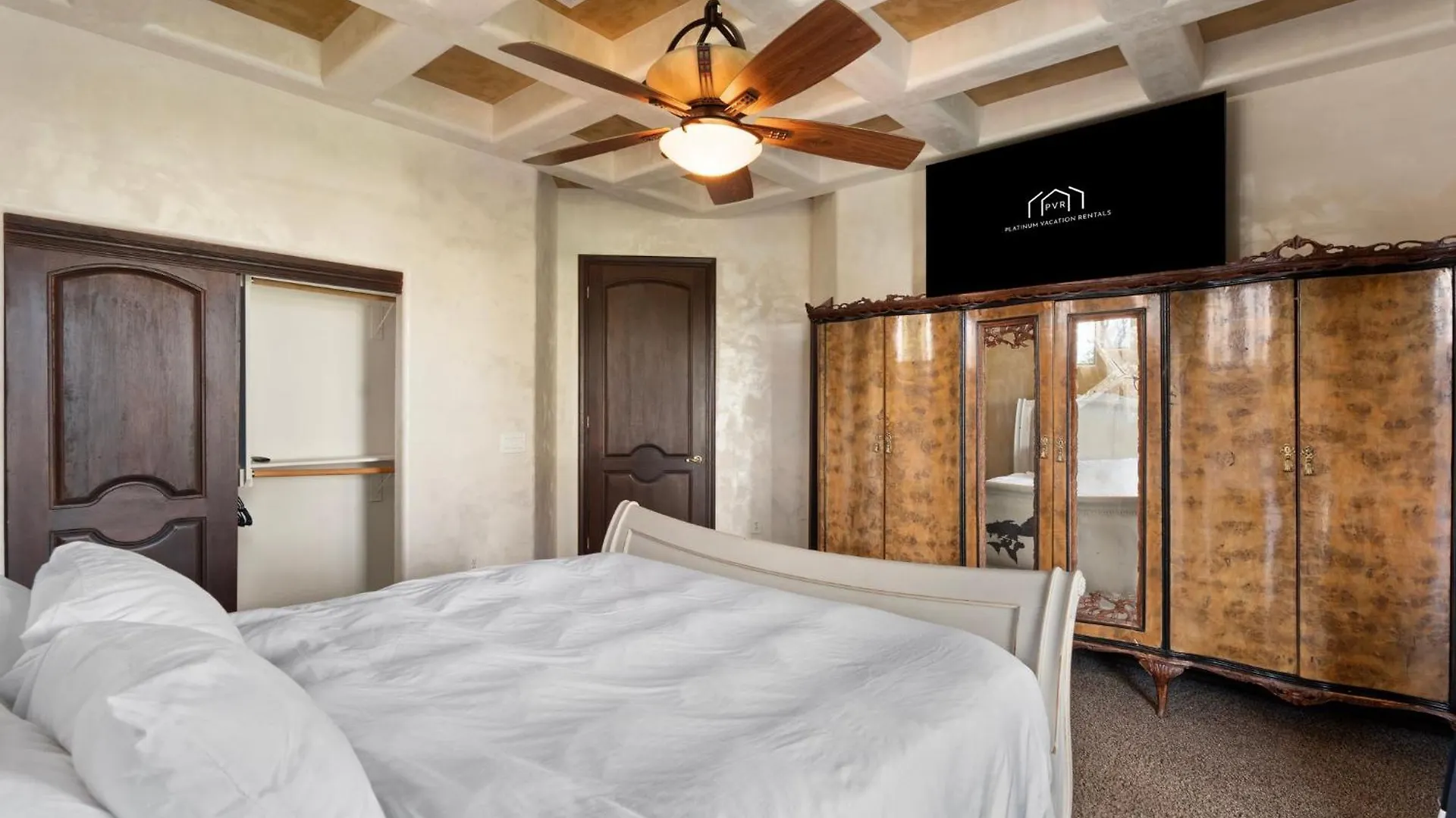 Spanish Castle - Huge Yard+Basketball+Sleeps 25! Phoenix 0*,