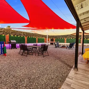 Retreat - 1 Bedroom King With 2 Smart Tvs - 10 Min From Airp - Unit B Holiday home