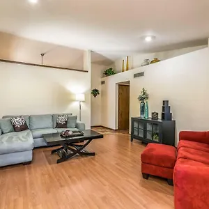 Bell - Living - Pool - Location - Events Holiday home